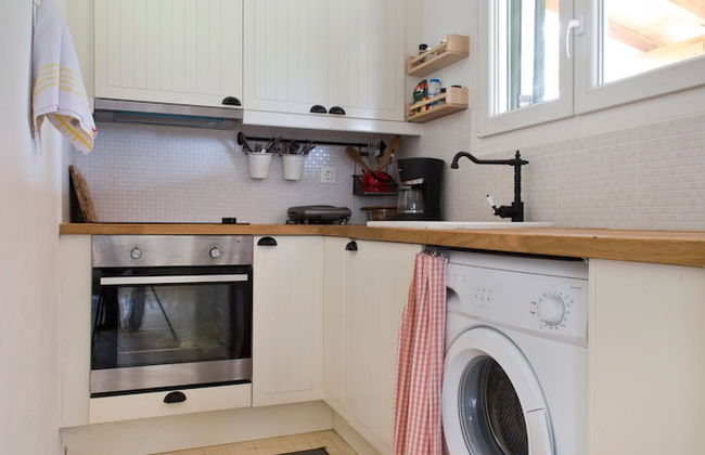 Cute Yellow Handmade House With Garden - Foto 20