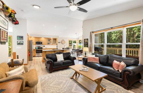 Cozy Pine Cabin Pool Access - Foto 17