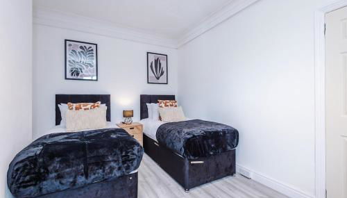 Presented by LTJ PrimeKey Properties - NEW! 7 Bed plus Sofa Bed - Perfect for Contractors - Foto 5