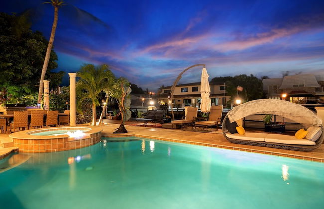 Luxury Home Villa D' Amore Southern Florida Paradise Sleeps 10 5 Bedroom Villa by RedAwning - Foto 41