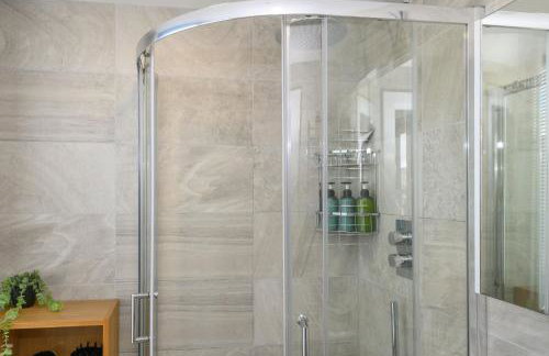 Luxury Penthouse with Private Hot Tub Overlooking Leeds City Centre - Foto 51