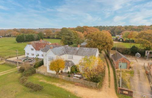 Beautiful Country House with Forest View & Garden - Foto 33