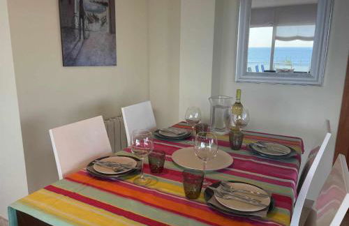 Villa Farell just in front of the sea - Foto 16