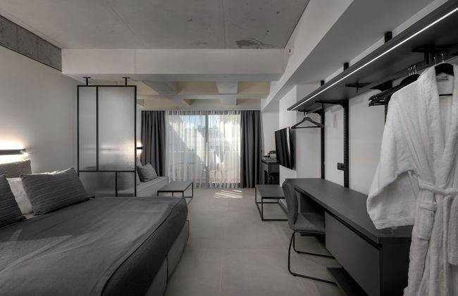 Essence Suites - Photo 34