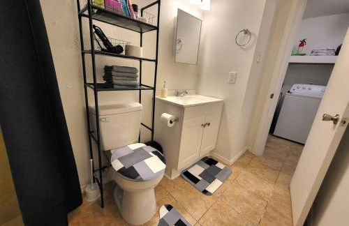 Large parking lot sleeps 8 - Foto 7