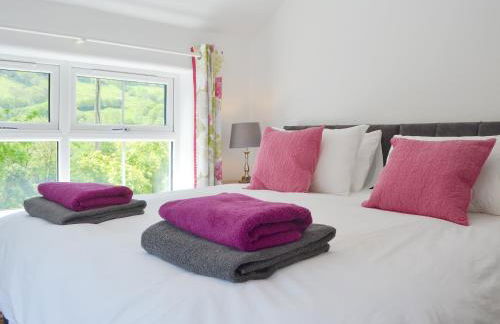 Bryn Salem - Photo 16