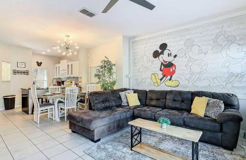 Cozy Townhouse with Private Pool in Kissimmee - Photo 19