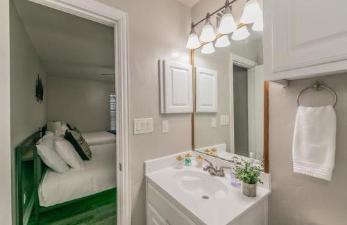 Central 3Bed2B at AT&T - Cowboy Stadium - Texas Live - Photo 29