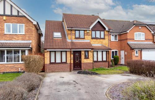 5 Bedroom Family & Contractor House in Nuthall, Nottingham - Sleeps 9 - By CircleWay Homes - Foto 2