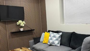 Stylish 2 Bed Apt Near Birmingham - Foto 4