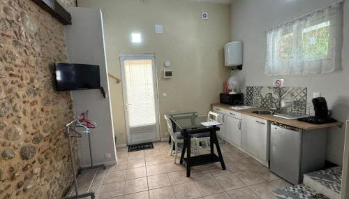 Studio à Le Boulou centre ville- pour 2 - petit prix- Juillet-aout réservation d'1 semaine minimum-check in 17-19h - Foto 4