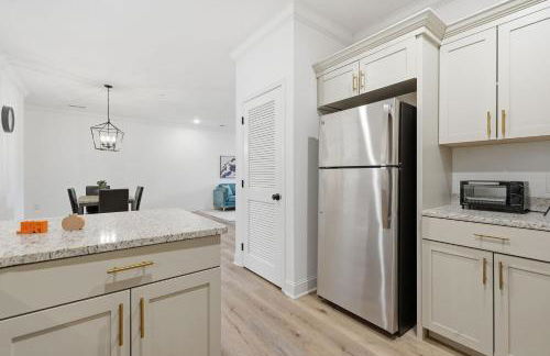 Relaxing 2BR2BA Space Modern Comfort - Foto 13