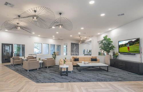 KingBed Golf Pickleball Pool Hot Tub Parking - Foto 16