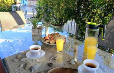 Giota's apartment 100m fro the beach - Photo 20