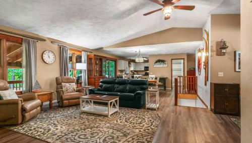 Lakeside Getaway includes Hot Tub pet friendly - Foto 4