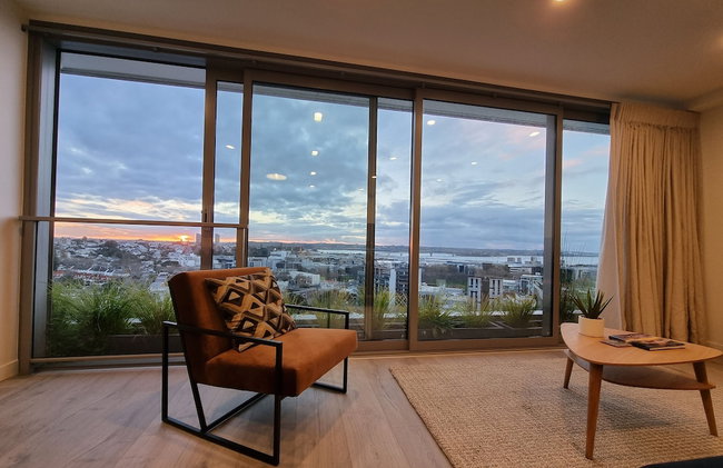Luxe Apt w Harbour-Sunset Views -Parking - Foto 34