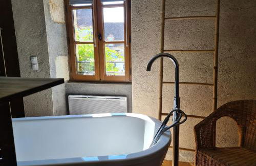 À louer : Ancienne forge avec sauna, piscine, proche plage et sites historiques - FR-1-591-193 - Foto 20