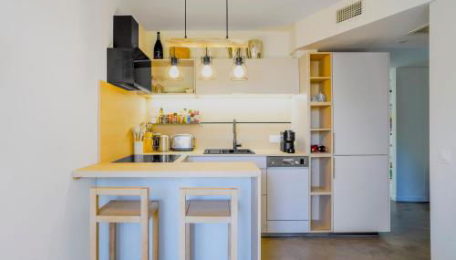 Rooftop with a Seaview - Photo 5, stove