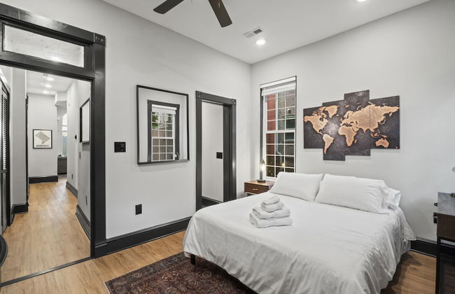 Historic DC Gem Spacious Rowhouse Private Patio - Photo 19