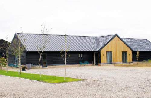 Beautiful 2 Bedroom Barn -Stansted Airport 2 miles - Foto 34