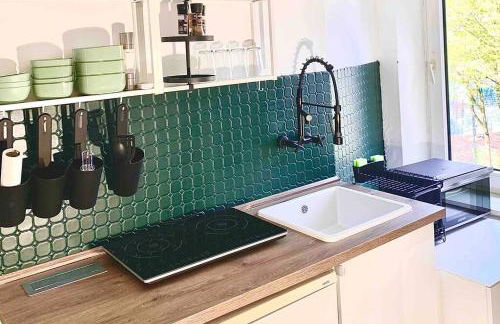 Suburban Jungle - Foto 27