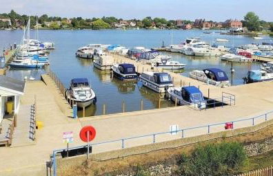 Overlooking the Norfolk Broads - Foto 18