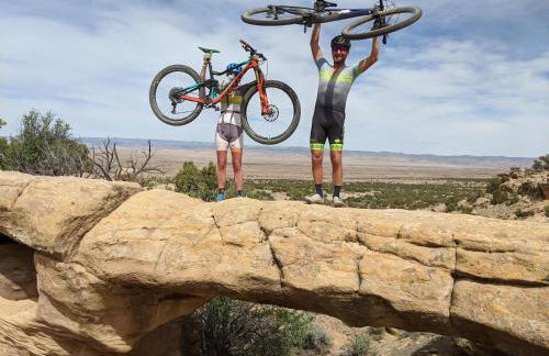 Ski and Ride Mountain Haus - Hot Tub, Fire Pit, Game Room & Deck - Foto 75