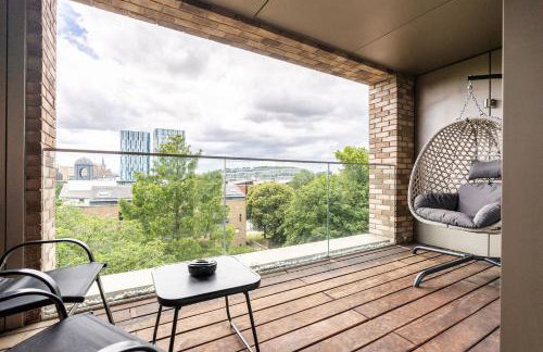 Tranquil 2-Bed Apartment, Balcony, Sleeps 6, 7 Minute Drive to King's Cross St Pancras - By City Peace - Foto 19