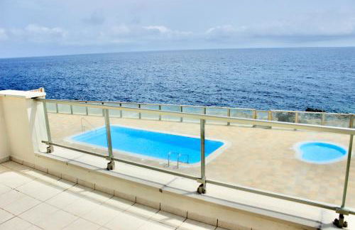 3BDR + 2BATH OCEAN VIEW APARTMENT - Foto 5