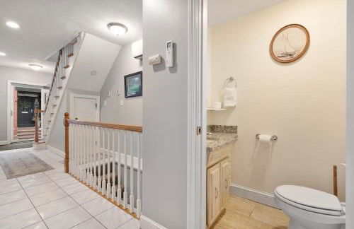 Heart of Southie - Hot Tub + Walk to Top Bars - Foto 23