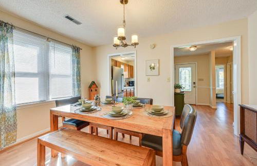 Home with Large Yard 6 Mi to Dtwn Winston-Salem! - Foto 7