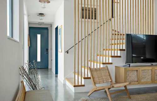 Rooftop Deck, DT City Views, Modern Eastside Oasis - Foto 5