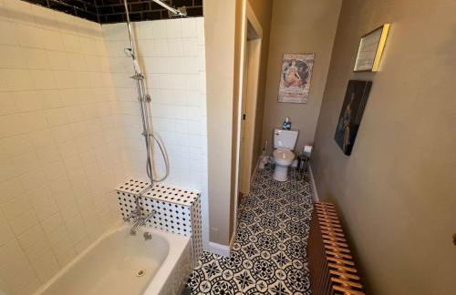 The Mediterranean House - Beautiful Downtown House - Foto 60