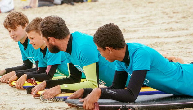 Aprendiendo bodyaboard en Nazaré