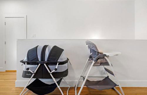 Cozy Getaway Nr Airport WiFi BBQ Yard Pet - Foto 30