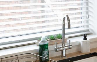 Large 4 Bed Home - Fast Wifi, Smart TV's & Free Parking - Near A66 - Foto 21