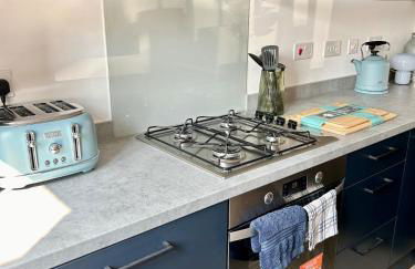 New 2 Bed House in Drakelow, Staffordshire - Photo 7