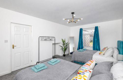 Temple by Alt-Stay Contractor Accommodation - 4 Bed Contractor Home With Parking, Wi-Fi & Full Kitchen - Ideal For Long stays - Photo 16
