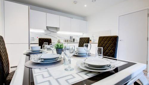 2BR Flat - Walk to Elizabeth Line - Free Parking - Foto 1