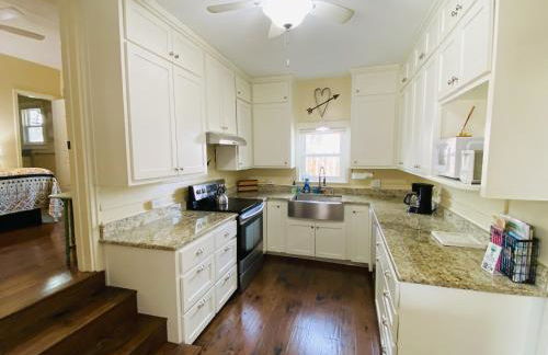 Comal Inn - Photo 33