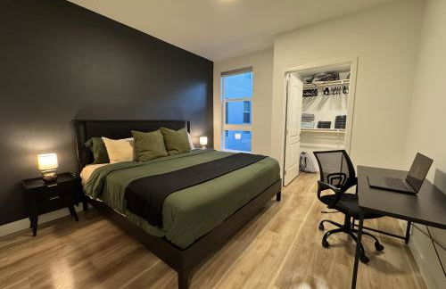 Luxe Deco Haven with Pool, Gym & Parking Close to Disneyland - Foto 42