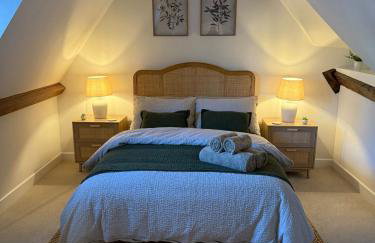 Luxury Lechlade cottage - Character and charm - Photo 28