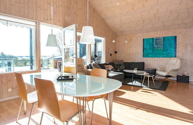 8 Person Holiday Home in Struer - Foto 12