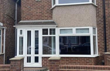 Lovely 2 Bed Full House By The Beach - Foto 17