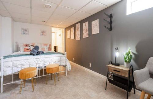 Charming Modern Farmhouse Retreat - Foto 42