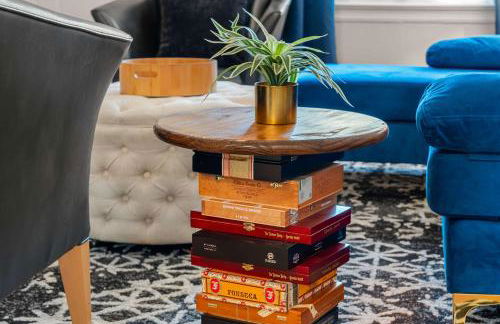 Cozy 4BR Home Pet Friendly Large Yard & Patio - Foto 9