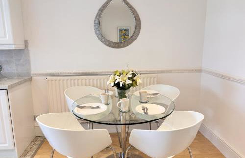 Spacious Home for Workers & Families - Quiet area - Foto 16