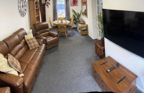 No.46, comfortable 2 bedroom property - Foto 1