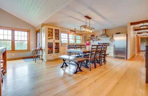 Hot Tub and Trail Access Spacious Stockholm Retreat - Photo 7