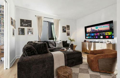 Hot Tub Poker Pool Table & Rooftop City MLS View - Foto 21